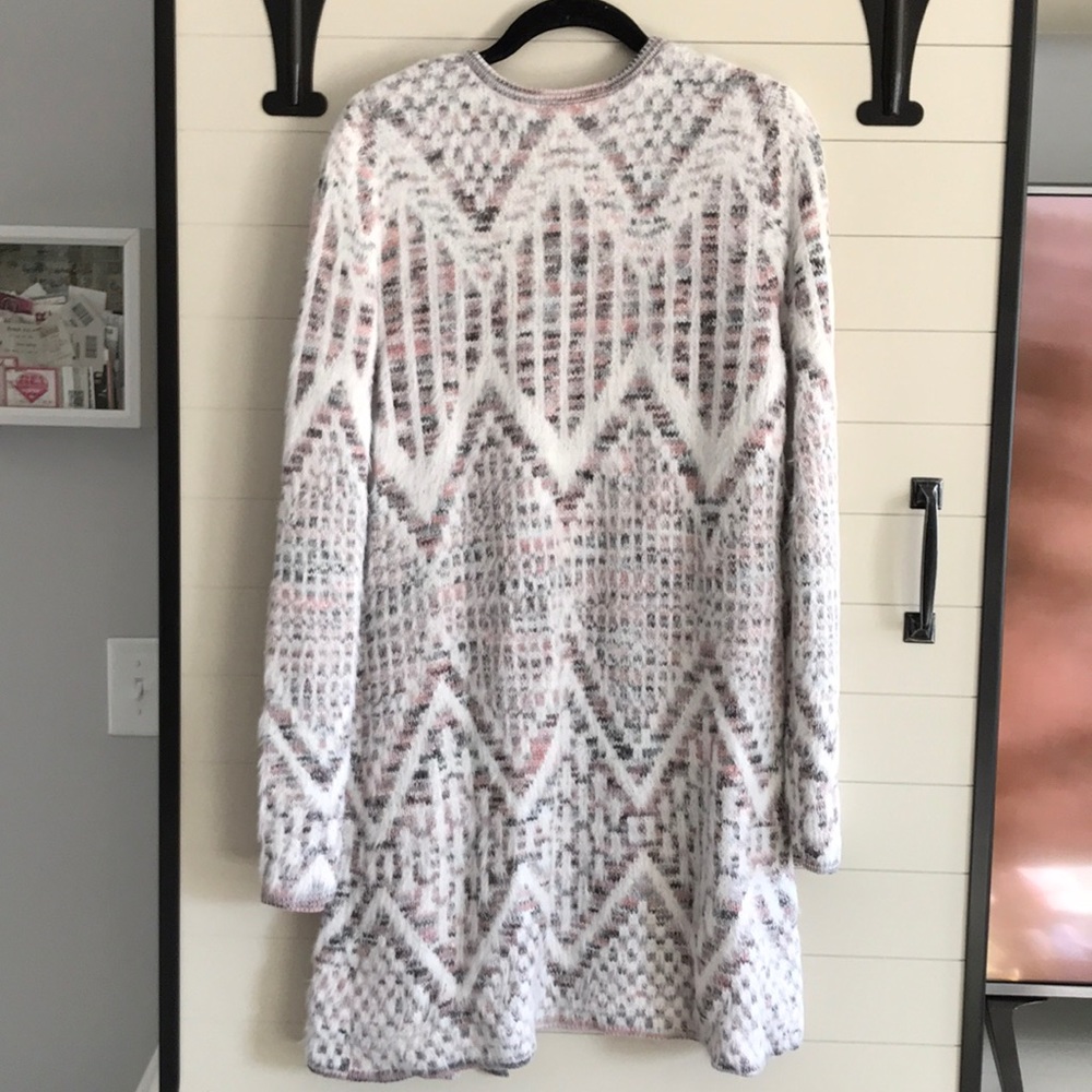 Sweater - Picture 2 of 3